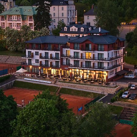 Wellness Hotel Queens Marianske Lazne Exterior photo