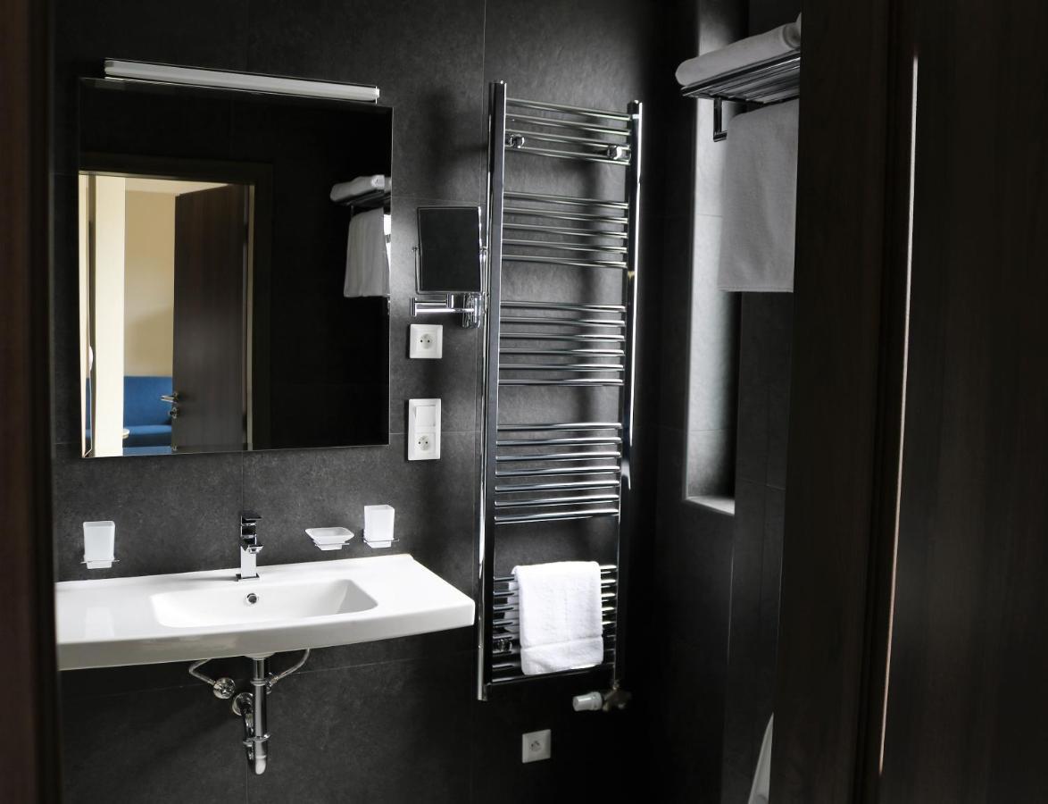 Wellness Hotel Queens Marianske Lazne Exterior photo