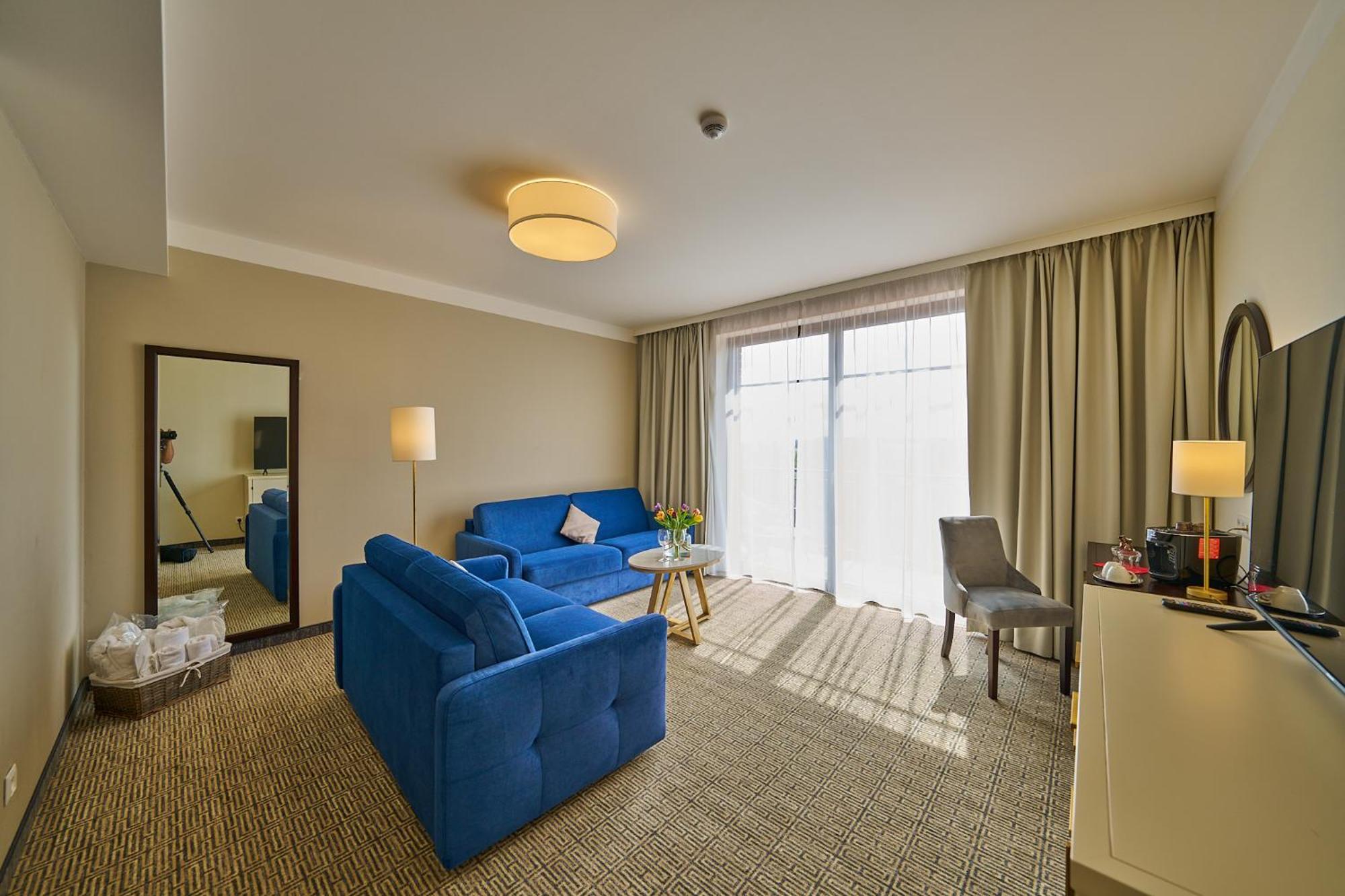 Wellness Hotel Queens Marianske Lazne Exterior photo